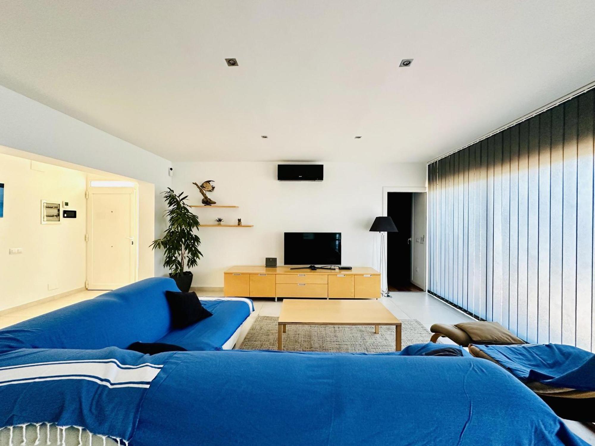 Holiday home 6020 Martin, Casa Con Intimidad, Maravillosa Vista Panoramica A Canyelles Petites, Zona Muy Tranquila En La Colina, Jardin Con Zona Chill-out. A.a. Parking - Es-258-82