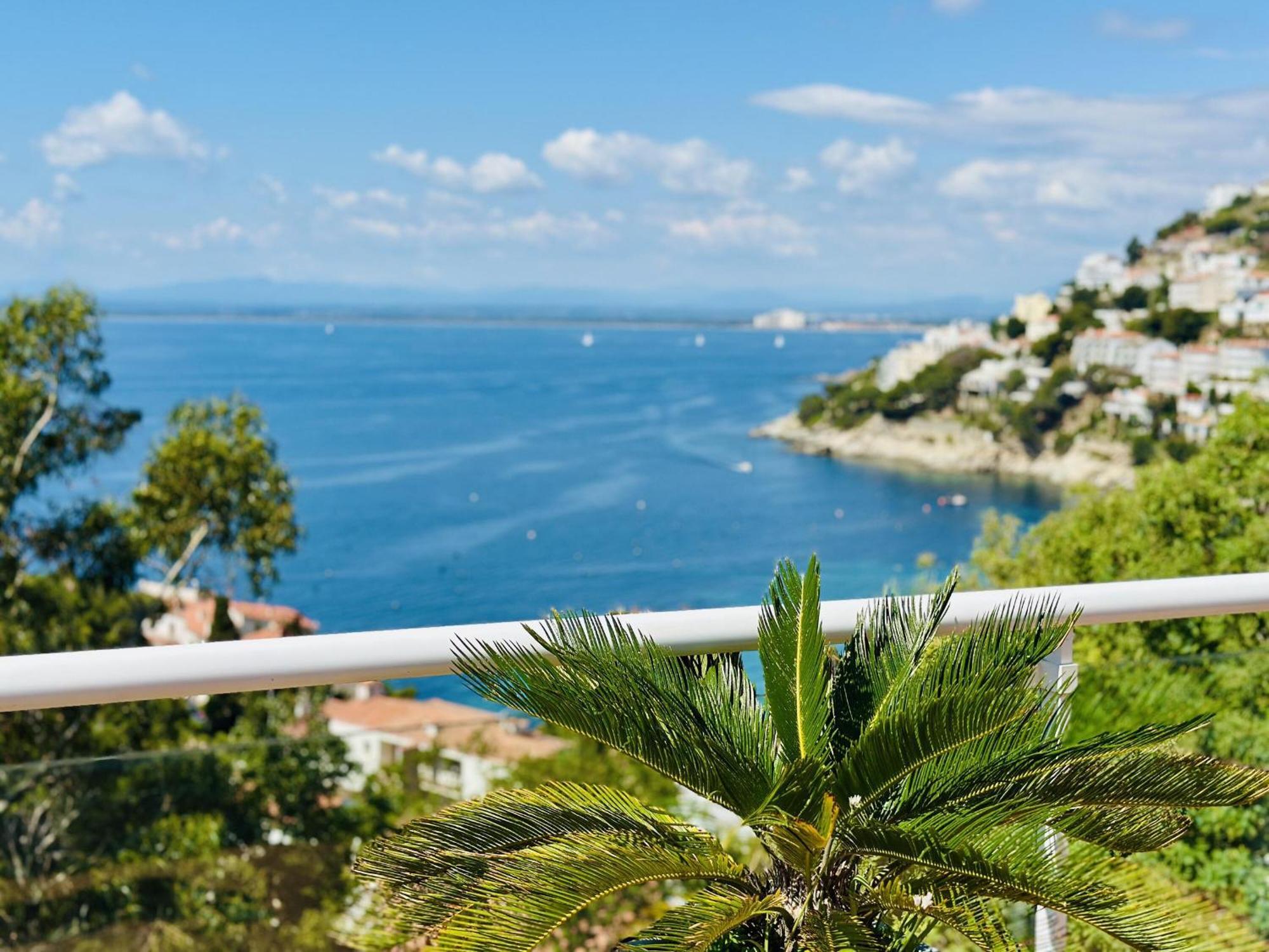 6020 Martin, Casa Con Intimidad, Maravillosa Vista Panoramica A Canyelles Petites, Zona Muy Tranquila En La Colina, Jardin Con Zona Chill-out. A.a. Parking - Es-258-82 * Roses
